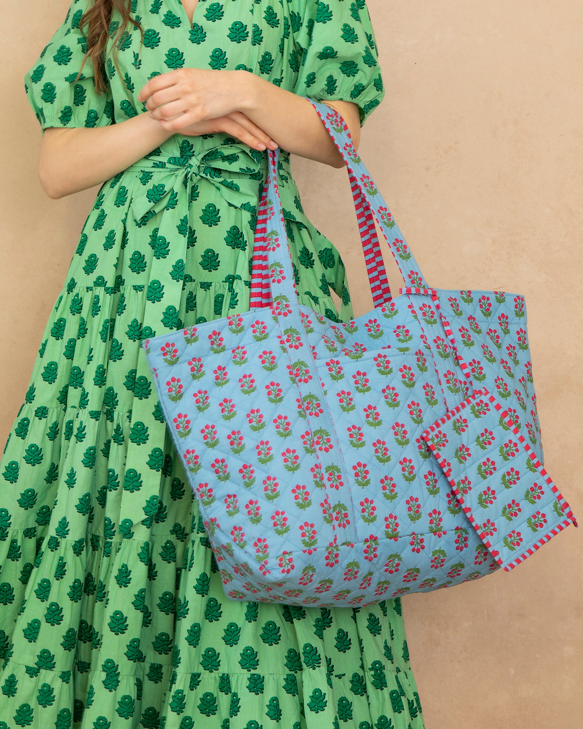 In Bloom - Weekend Bag with Pouch - Denim