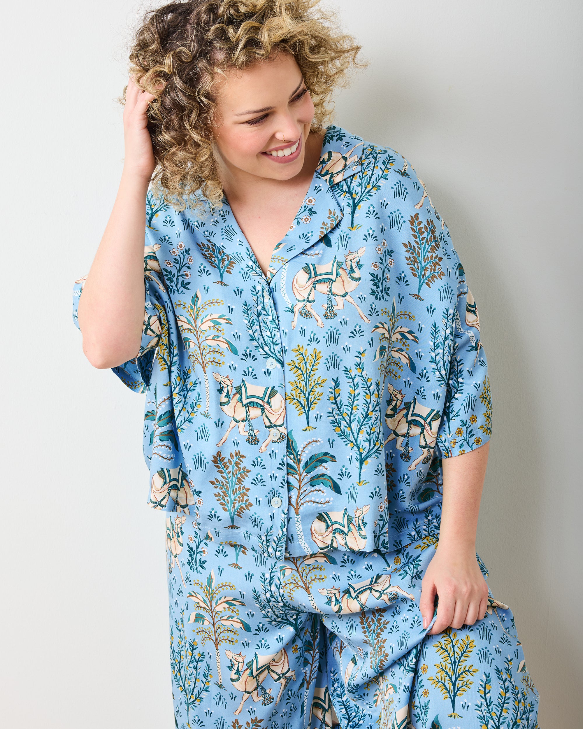 Camel's Courtyard - Eco Satin Wildest Dreams Set - Slate Blue